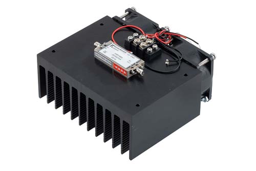 Medium Power Amplifier with Heatsink at 1 Watt P1dB Operating from 500 MHz to 4 GHz with SMA Fairview Microwave FMAM4053F