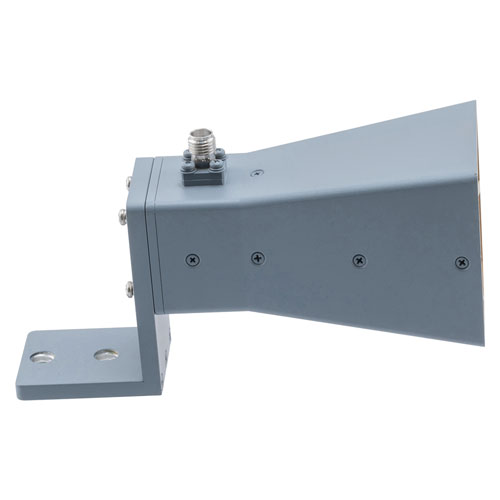 Broadband Horn Antenna, Dual Polarized 6 GHz to 18 GHz 12 dBi Gain, SMA Female Connector Fairview Microwave FMWAN1172